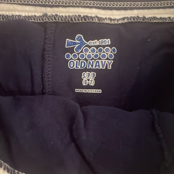 Old Navy Blue and White Striped Skirt with attached brief shorts; Size S (6-7) - Picture 2 of 3